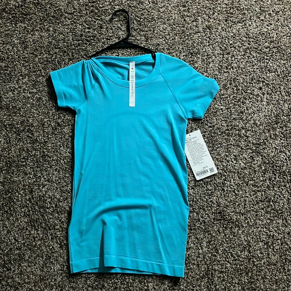 size 2 ELECTRIC TURQUOISE rare color brand new with tags